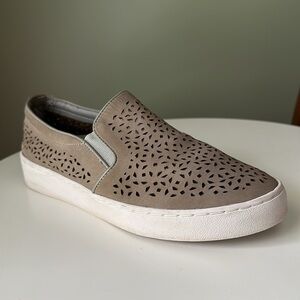 Vionic Leather Geometric/Floral LaserCut Out Designed Upper Comfort Walking Flaw